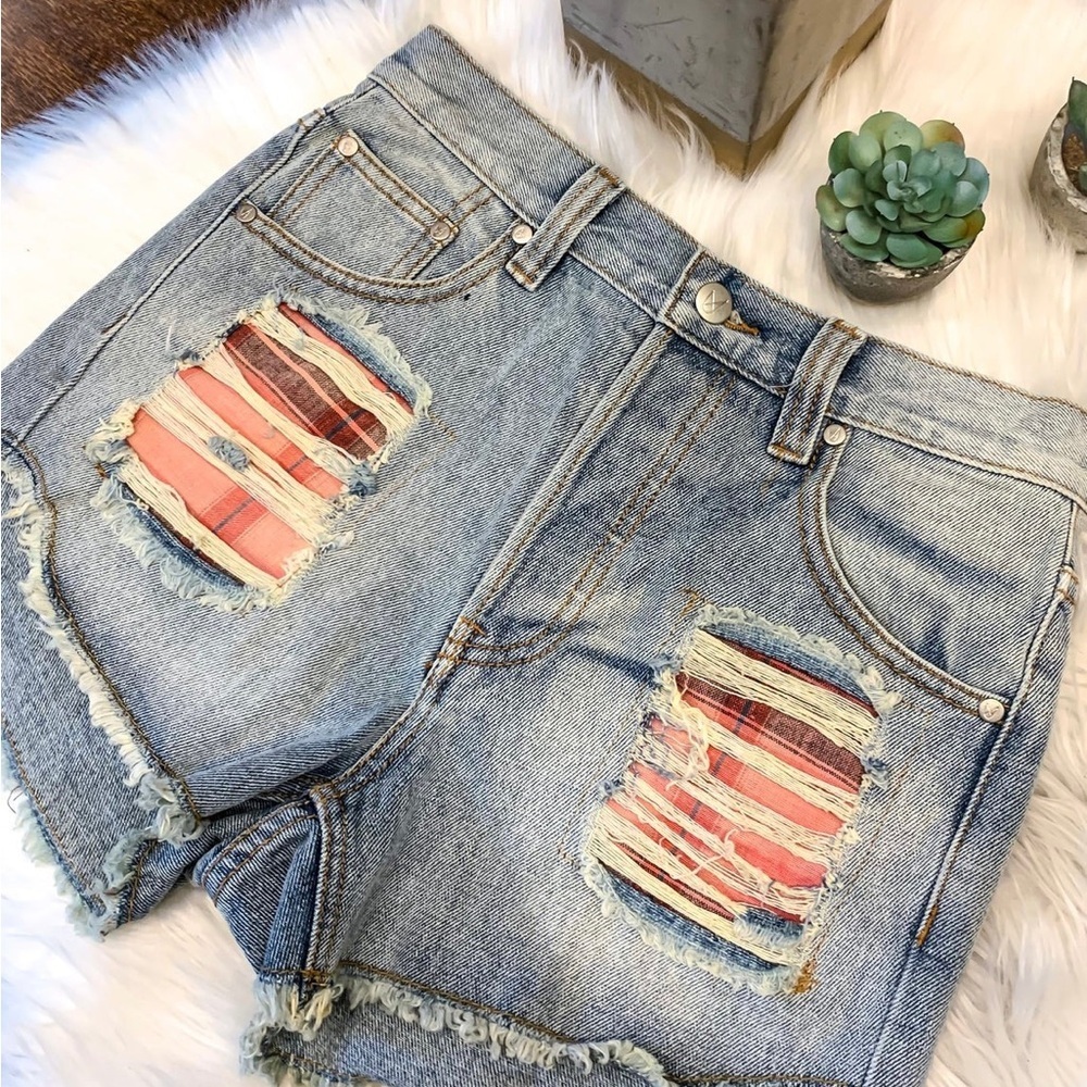 Minkpink shorts size XS